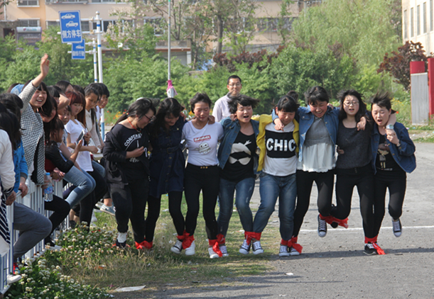 项城中专举办2015年春季学生运动会