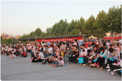 项城中专职业教育活动周----廉政文化广场专场演出报道